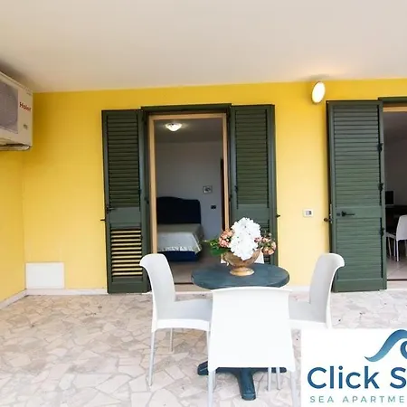 Rosmini - Parcheggio-veranda - Baia - Lido - By Click Salento