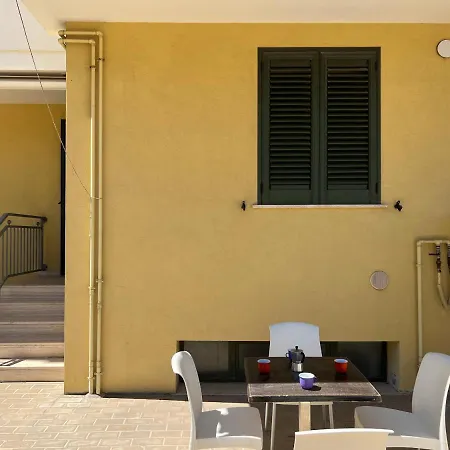 Rosmini - Parcheggio-veranda - Baia - Lido - By Click Salento Дом отдыха *