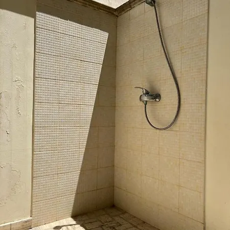 Rosmini - Parcheggio-veranda - Baia - Lido - By Click Salento 度假居 加利波利