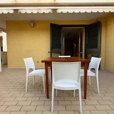 Rosmini - Parcheggio-veranda - Baia - Lido - By Click Salento Дом отдыха *