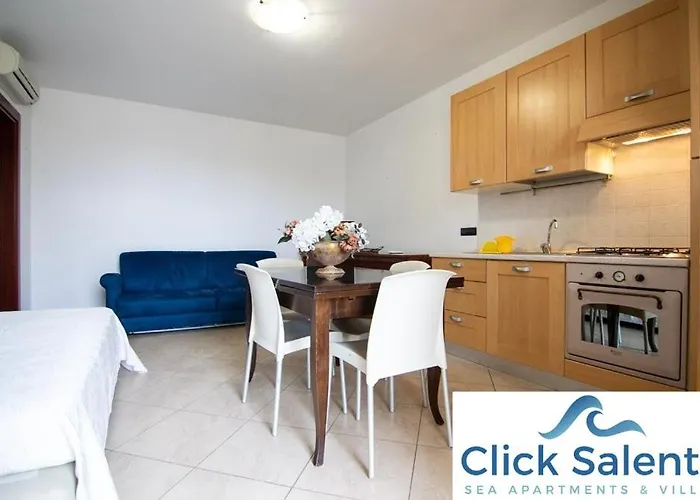 Дом отдыха Rosmini - Parcheggio-veranda - Baia - Lido - By Click Salento *