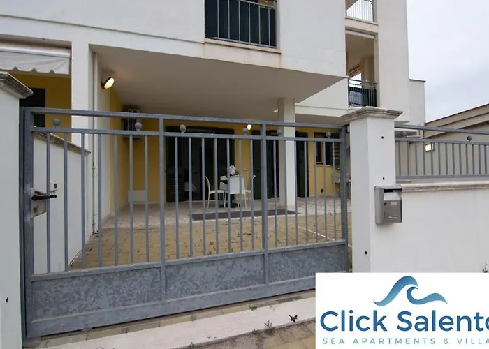 Rosmini - Parcheggio-veranda - Baia - Lido - By Click Salento גאליפולי